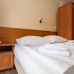 Limba 3* كوشتيليسكا