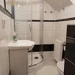 威拉林巴宾馆 3* 考斯赛力克